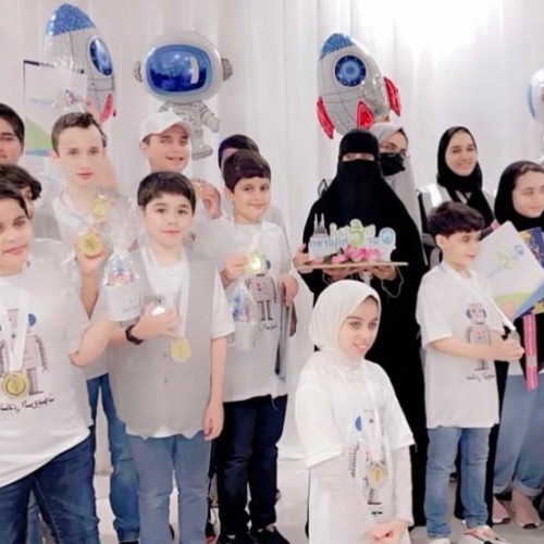 مشروع  اصنع روبوتك بنفسك  2022